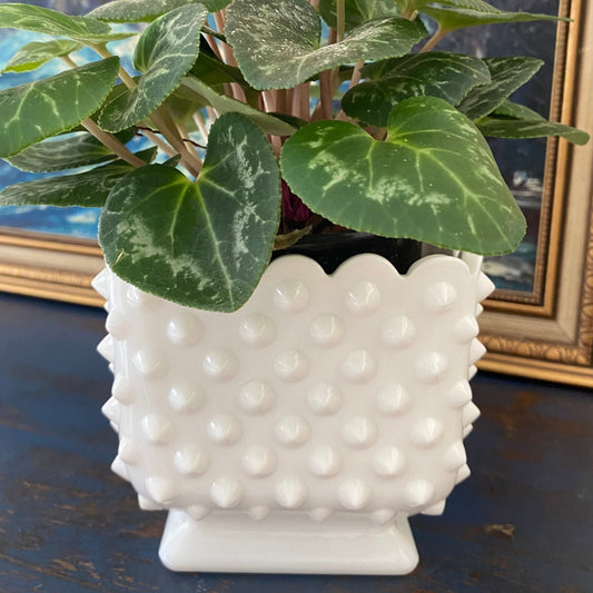 Fenton 1960s Hobnail Scallop Edge